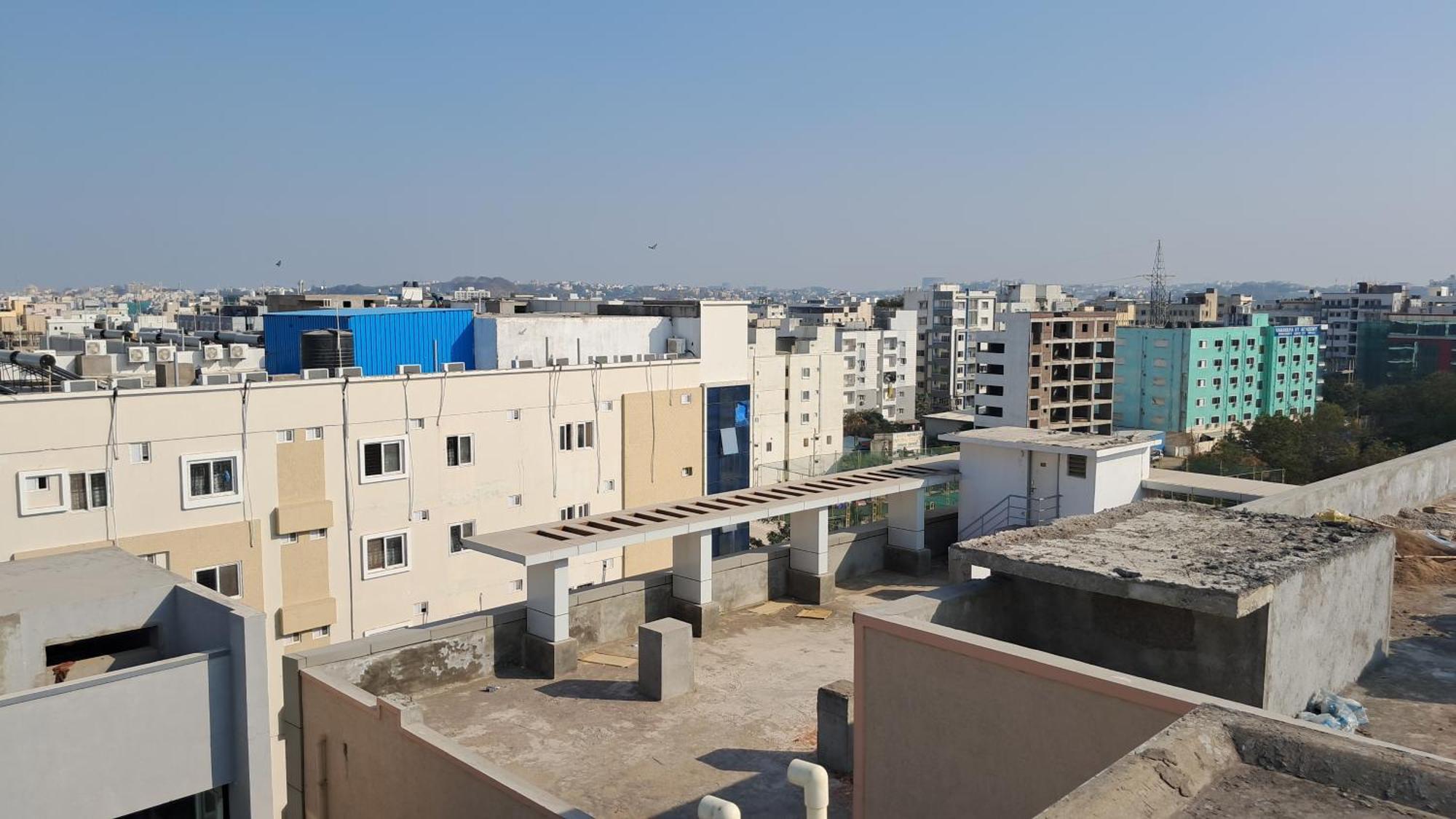 The Balcony Hotel Haiderabad Buitenkant foto