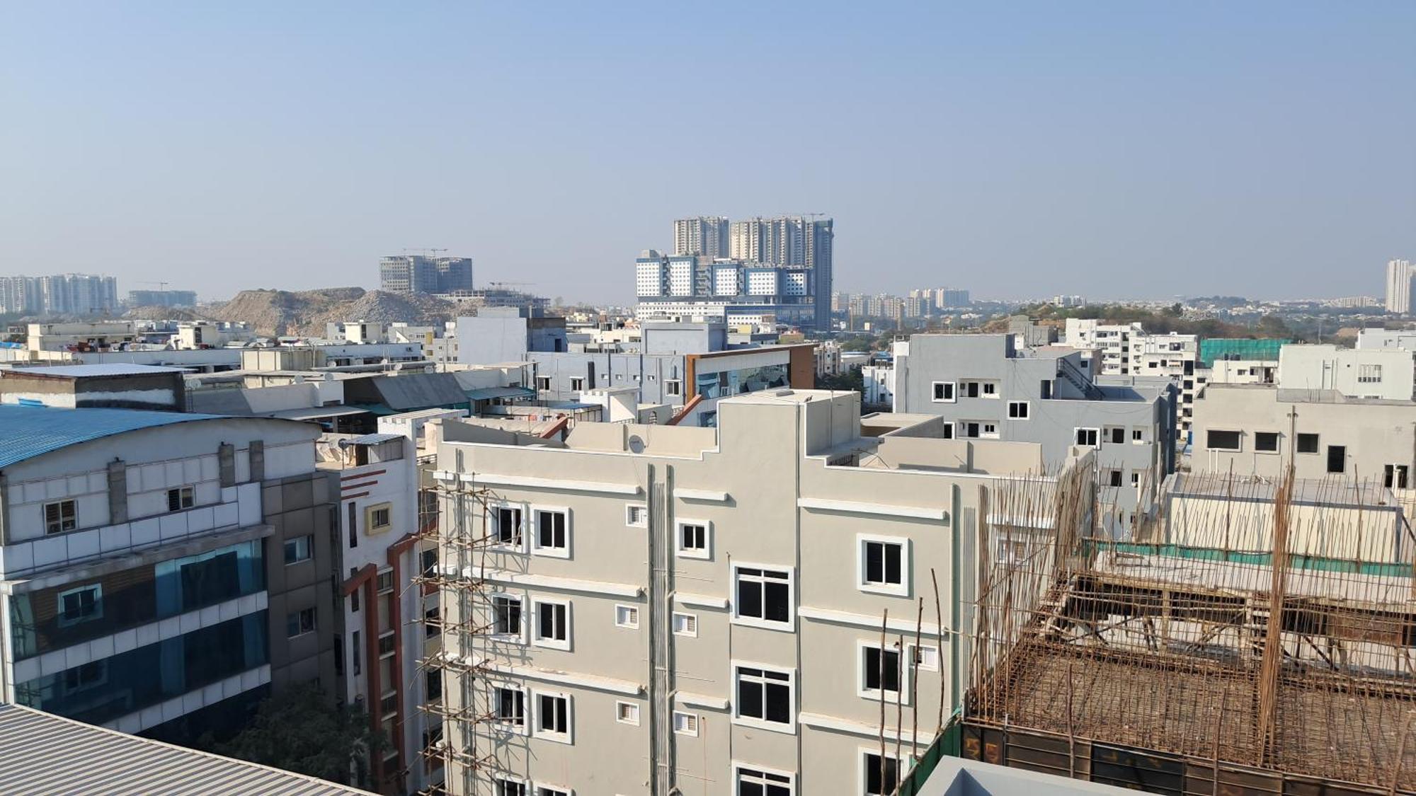The Balcony Hotel Haiderabad Buitenkant foto